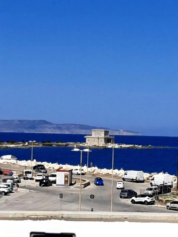 Punta Di Mare Apartamento Trapani 0*,